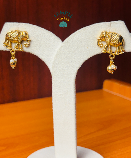Elephant Motif Antique Gold Finish Choker - NEC2409022