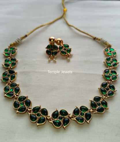 Choker 2 in 1 double sided Ruby & Green stone - NEC2409020