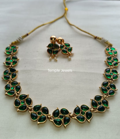 Choker 2 in 1 double sided Ruby & Green stone - NEC2409020